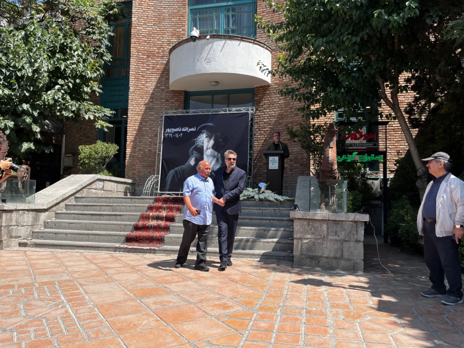 پیرنیاکان: ناصحپور یک هنرمند با اخلاق بود که هیچگاه هنرش را به معرض نمایش نگذاشت پیرنیاکان: ناصحپور یک هنرمند با اخلاق بود که هیچگاه هنرش را به معرض نمایش نگذاشت