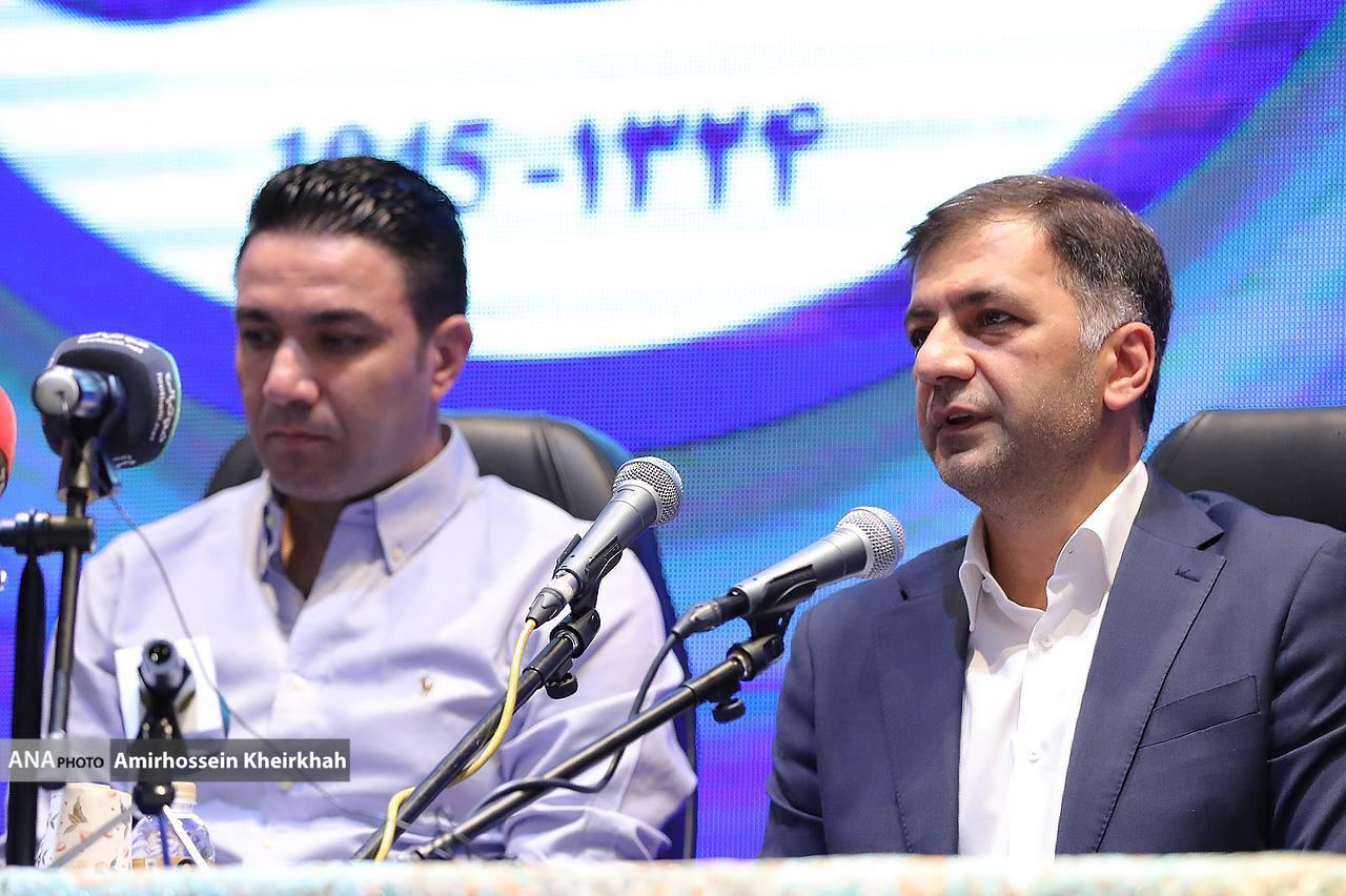 از بوسه بر دستان پدر تا صحبت‌های درگوشی کریمی با سرمربی جدید