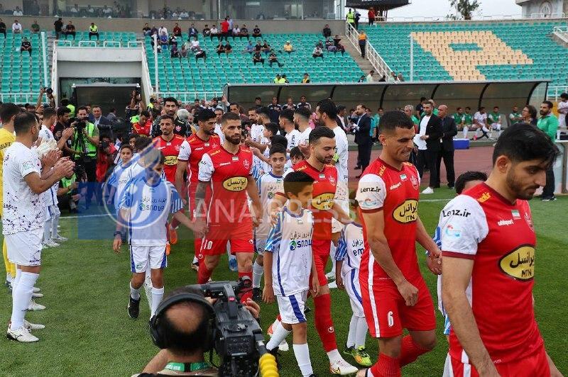 زوایای جدید از تونل افتخار بازیکنان هوادار برای پرسپولیسی‌ها+ تصاویر