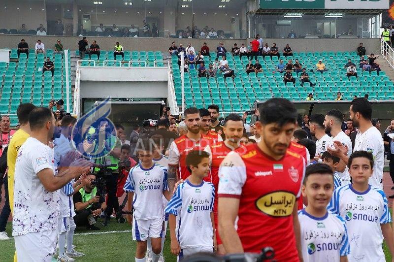 زوایای جدید از تونل افتخار بازیکنان هوادار برای پرسپولیسی‌ها+ تصاویر