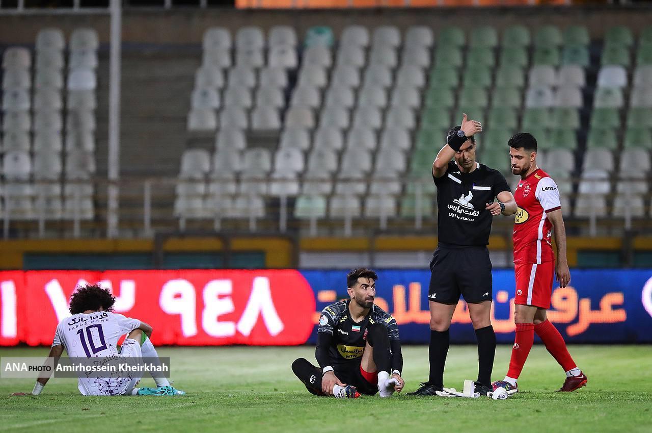 اعتراض ساکت به گل محمدی بابت حرکات عجیب بیرانوند+ تصاویر اعتراض ساکت به گل محمدی بابت حرکات عجیب بیرانوند+ تصاویر