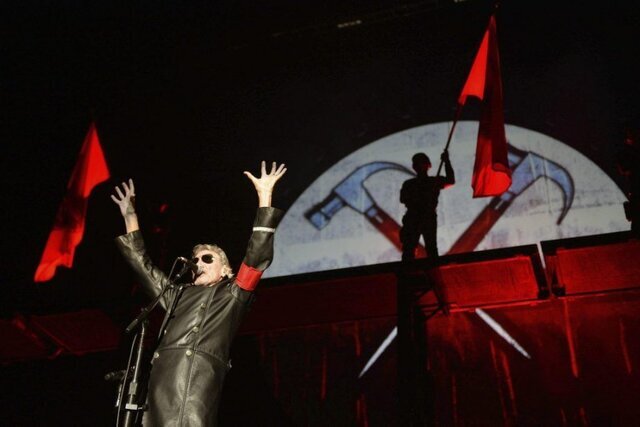 پوشیدن لباس نازیها توسط «راجر واترز» در کنسرتش دردسرساز شد پوشیدن لباس نازیها توسط «راجر واترز» در کنسرتش دردسرساز شد