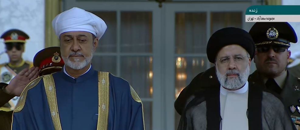 سلطان عمان با استقبال رسمی رئیس جمهور کشورمان وارد کاخ سعدآباد شد سلطان عمان با استقبال رسمی رئیس جمهور کشورمان وارد کاخ سعدآباد شد