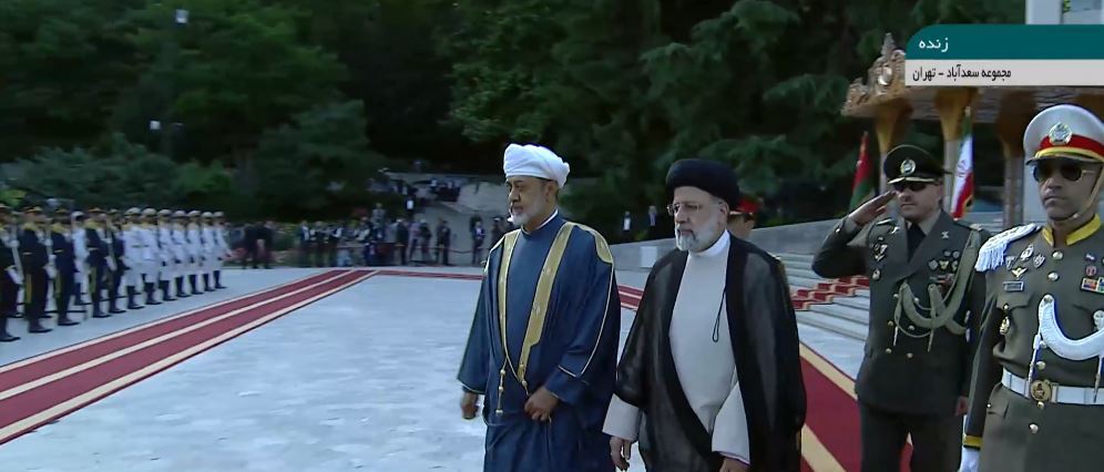 سلطان عمان با استقبال رسمی رئیس جمهور کشورمان وارد کاخ سعدآباد شد سلطان عمان با استقبال رسمی رئیس جمهور کشورمان وارد کاخ سعدآباد شد