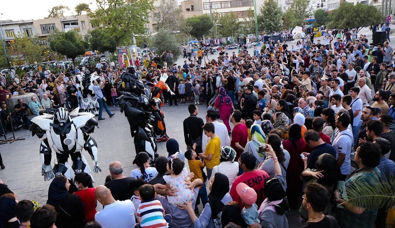 همسایگانی که به جشنواره عروسکی تهران آمدند