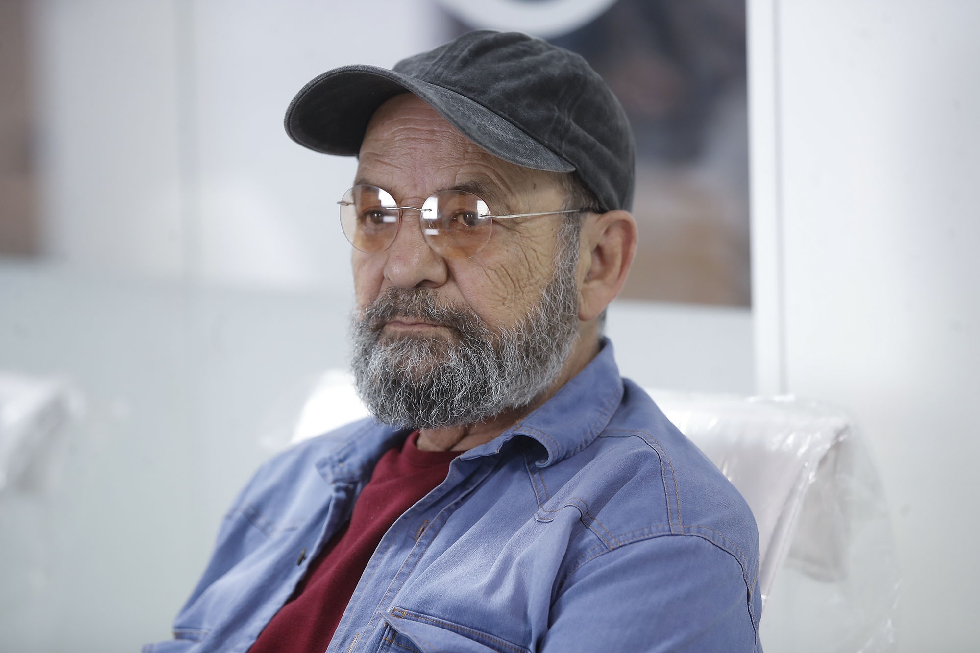 پورصمیمی یک هنرمند امیدوار است/ شاید همه چیز بی معنی شود، اما هنر همیشه معنا دارد پورصمیمی یک هنرمند امیدوار است/ شاید همه چیز بی معنی شود، اما هنر همیشه معنا دارد