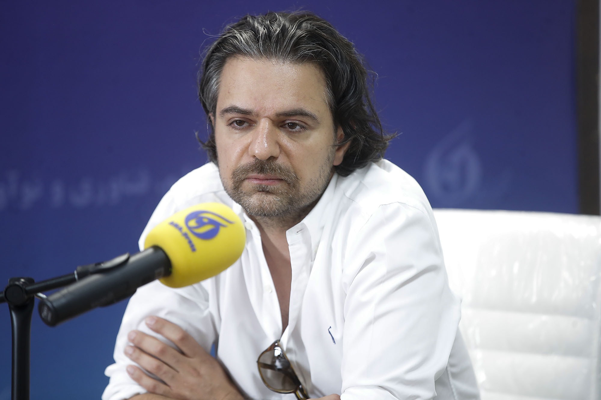 پورصمیمی یک هنرمند امیدوار است/ شاید همه چیز بی معنی شود، اما هنر همیشه معنا دارد پورصمیمی یک هنرمند امیدوار است/ شاید همه چیز بی معنی شود، اما هنر همیشه معنا دارد