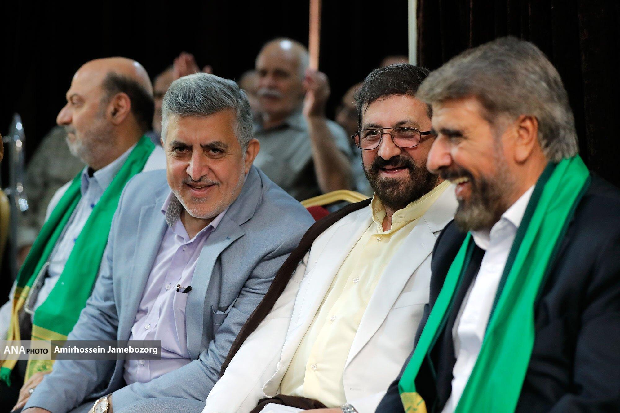 مداحان سادات و پیرغلامان اهل بیت(ع) تجلیل شدند + عکس