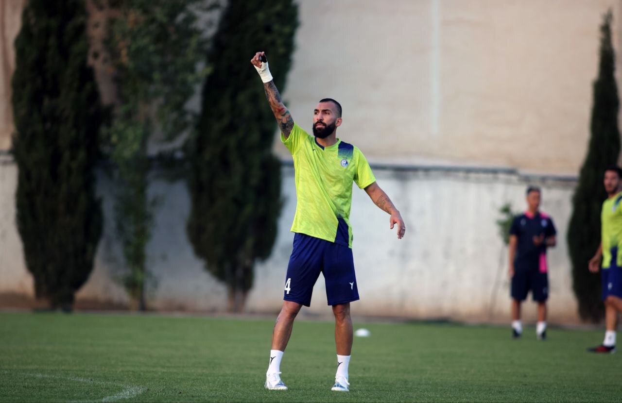 گزارش تمرین استقلال| اولین حضور سامره و چشمی در جمع آبیها و یک میهمان ویژه + عکس گزارش تمرین استقلال| اولین حضور سامره و چشمی در جمع آبیها و یک میهمان ویژه + عکس