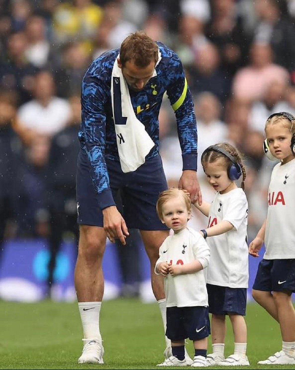 مخالفان مقابل موافقان ورود اسطوره انگلیس به آلمان؛ آیا هری کین داروی همه دردهای بایرن مونیخ است؟ مخالفان مقابل موافقان ورود اسطوره انگلیس به آلمان؛ آیا هری کین داروی همه دردهای بایرن مونیخ است؟