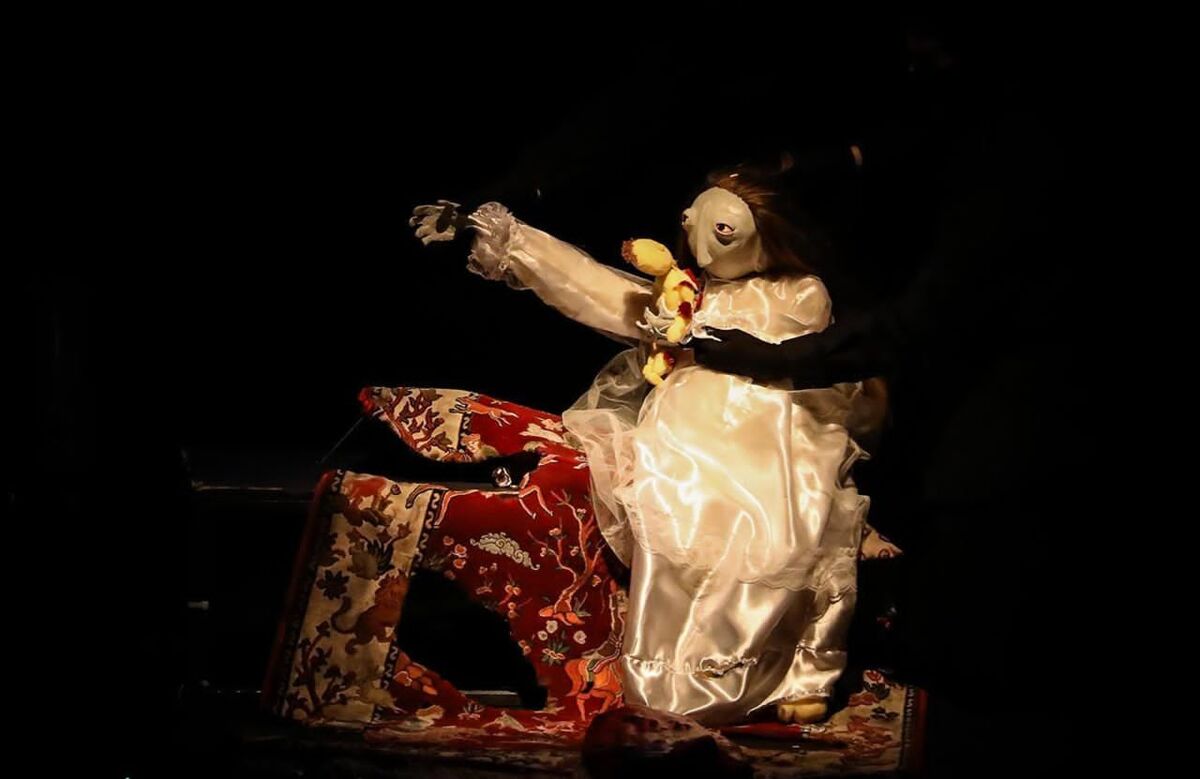 هشتمین روز جشنواره نمایش عروسکی با اجرای «دختر کفش عروسکی»