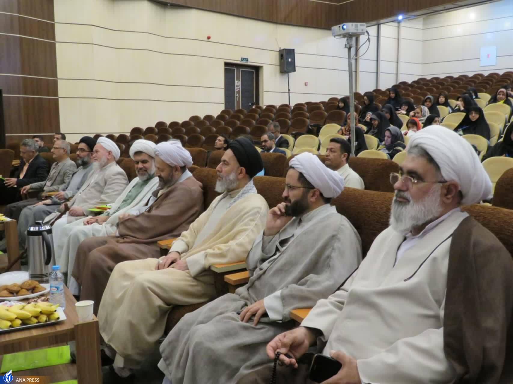 تبیین مهدویت با تجمیع اعتقادات ادیان الهی در حوزه منجیگرایی تبیین مهدویت با تجمیع اعتقادات ادیان الهی در حوزه منجیگرایی