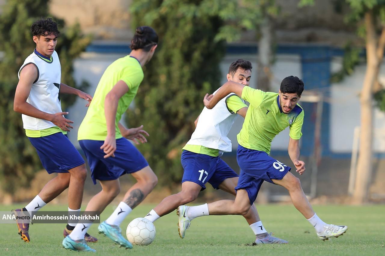 گزارش تصویری از تمرین امروز استقلال در کمپ ناصر حجازی گزارش تصویری از تمرین امروز استقلال در کمپ ناصر حجازی