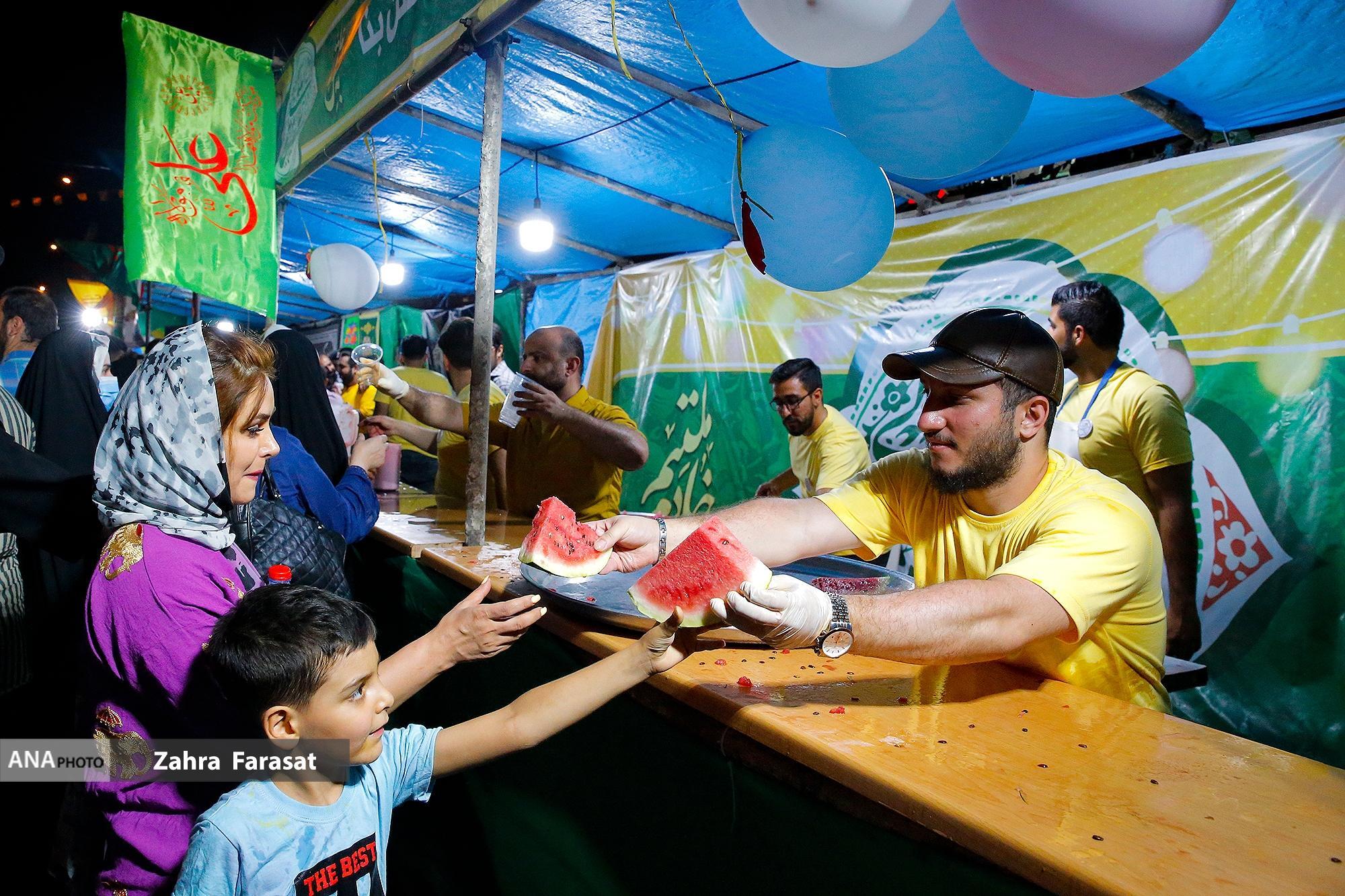 از حضور پرشور تهرانی‌ها تا تعحب خارجی‌ها در جشن 10 کیلومتری غدیر