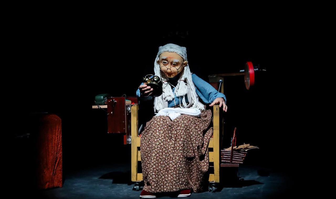 عروسکهای نمایش «مامان» چطور به اجرا رسیدند عروسکهای نمایش «مامان» چطور به اجرا رسیدند