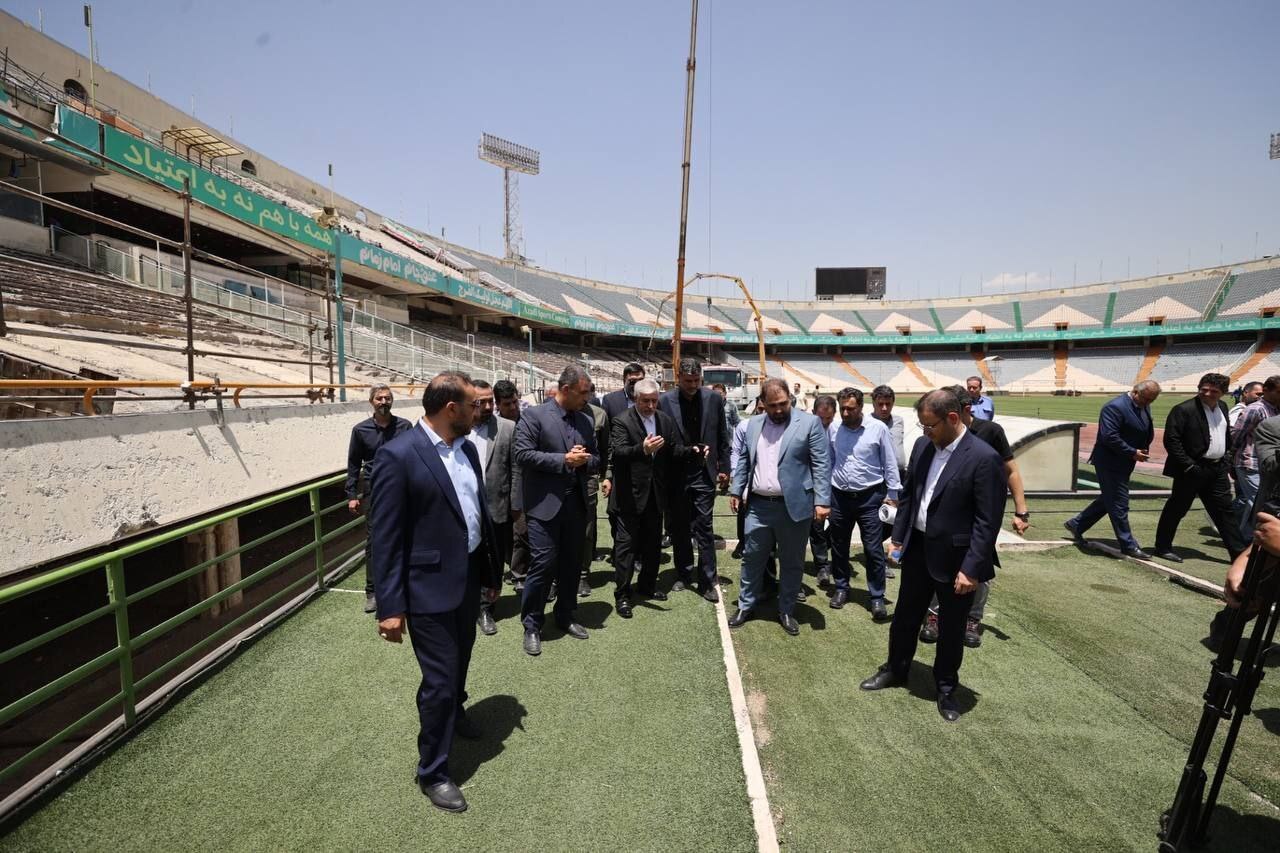 سجادی: خودمان را در کنار فدراسیون فوتبال می‌دانیم/