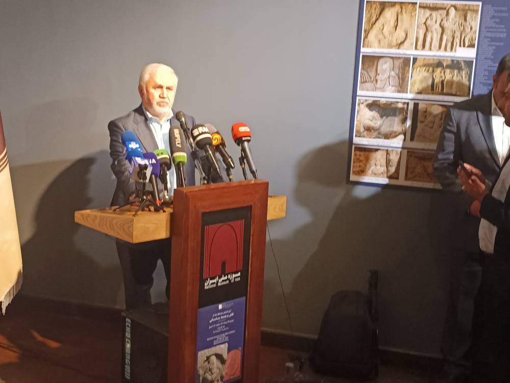 «نقش برجسته ساسانی» در تهران رونمایی شد «نقش برجسته ساسانی» در تهران رونمایی شد