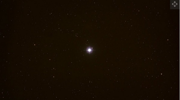 به محض غروب خورشید با نگاه به آسمان غربی میتوان به محض غروب خورشید با نگاه به آسمان غربی میتوان