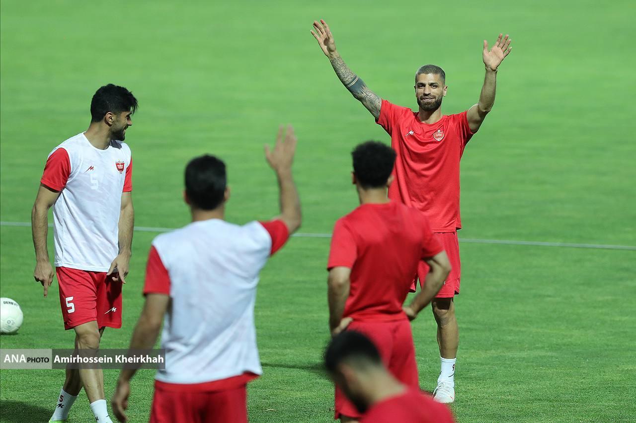 از گفت‌وگوی جالب گل‌محمدی با بیرانوند تا شوخی با سرلک در گزارش تصویری تمرین پرسپولیس
