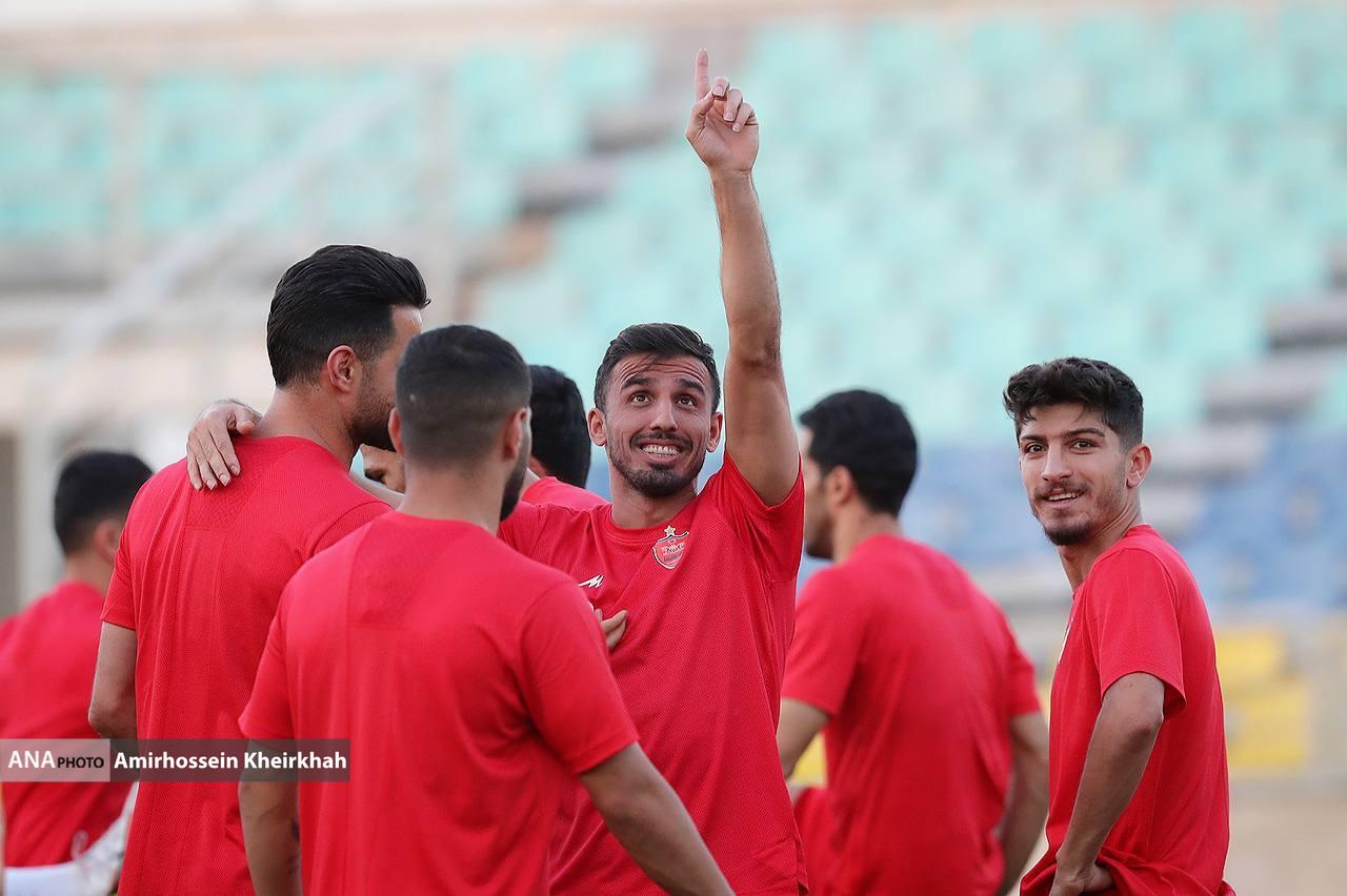 از گفت‌وگوی جالب گل‌محمدی با بیرانوند تا شوخی با سرلک در گزارش تصویری تمرین پرسپولیس