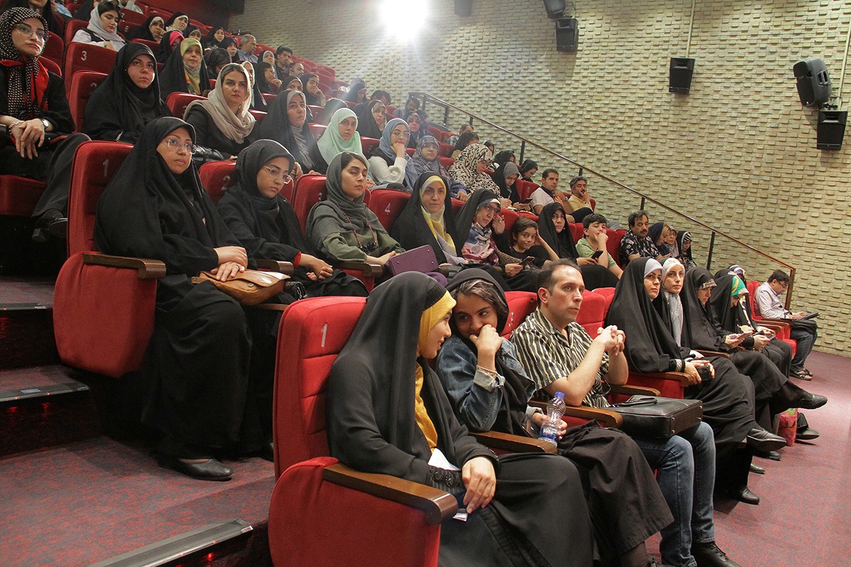 کارگردان «کتچرمی»: سیاهنمایی و فلاکت باید از ادبیات سینمای ما حذف شود کارگردان «کتچرمی»: سیاهنمایی و فلاکت باید از ادبیات سینمای ما حذف شود