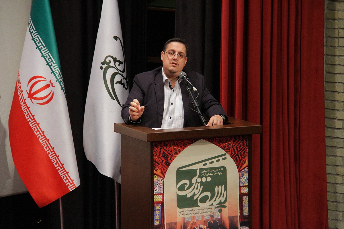 کارگردان «کتچرمی»: سیاهنمایی و فلاکت باید از ادبیات سینمای ما حذف شود کارگردان «کتچرمی»: سیاهنمایی و فلاکت باید از ادبیات سینمای ما حذف شود