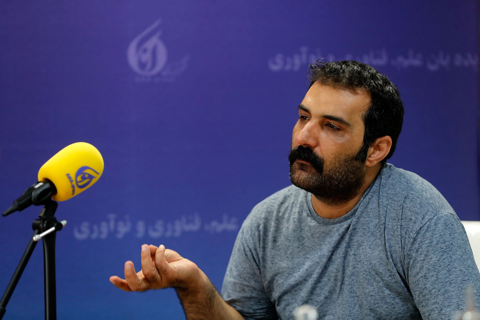 حیدریپور: ناگفتهها درباره علل و ریشههای خشونت خیلی زیاد است؛ تماشاچی امروز تئاتر دنبال چهره یا لوکشین جذاب است حیدریپور: ناگفتهها درباره علل و ریشههای خشونت خیلی زیاد است؛ تماشاچی امروز تئاتر دنبال چهره یا لوکشین جذاب است