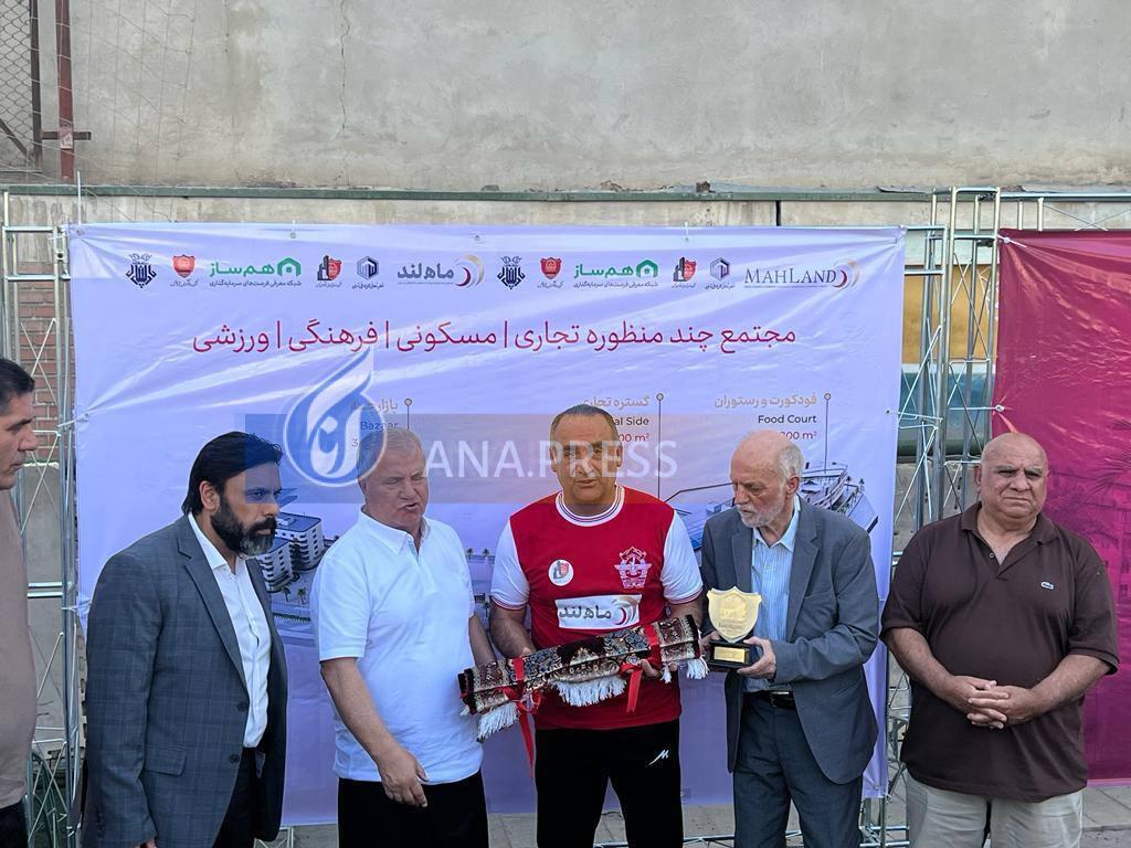 تقدیر از حسین عبدی توسط پیشکسوتان پرسپولیس + عکس