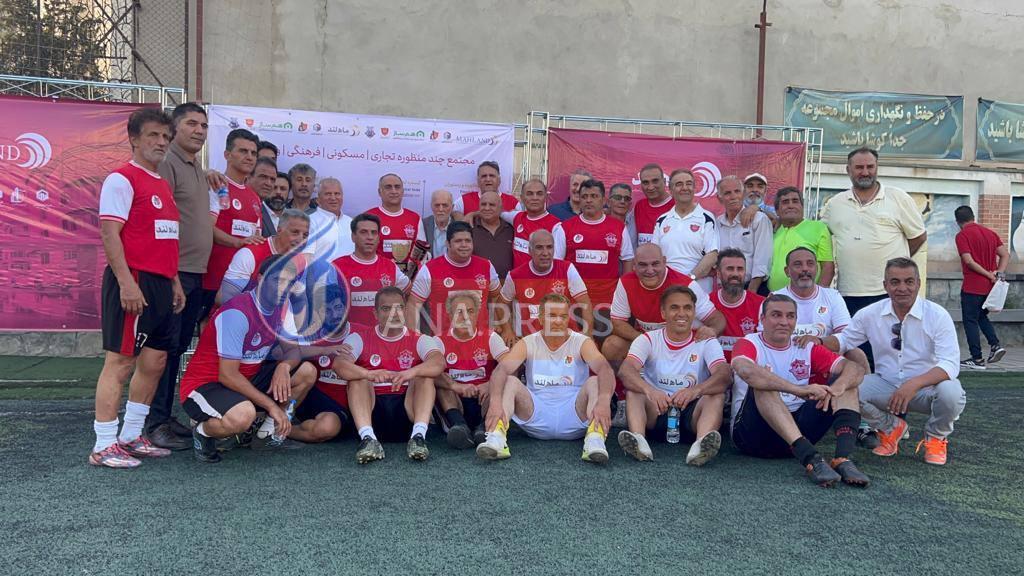 تقدیر از حسین عبدی توسط پیشکسوتان پرسپولیس + عکس تقدیر از حسین عبدی توسط پیشکسوتان پرسپولیس + عکس