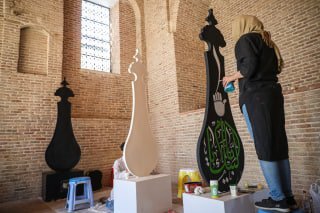 کار گروهی ۱۲۰ نقاش و طراح جوان برای ایام محرم کار گروهی ۱۲۰ نقاش و طراح جوان برای ایام محرم