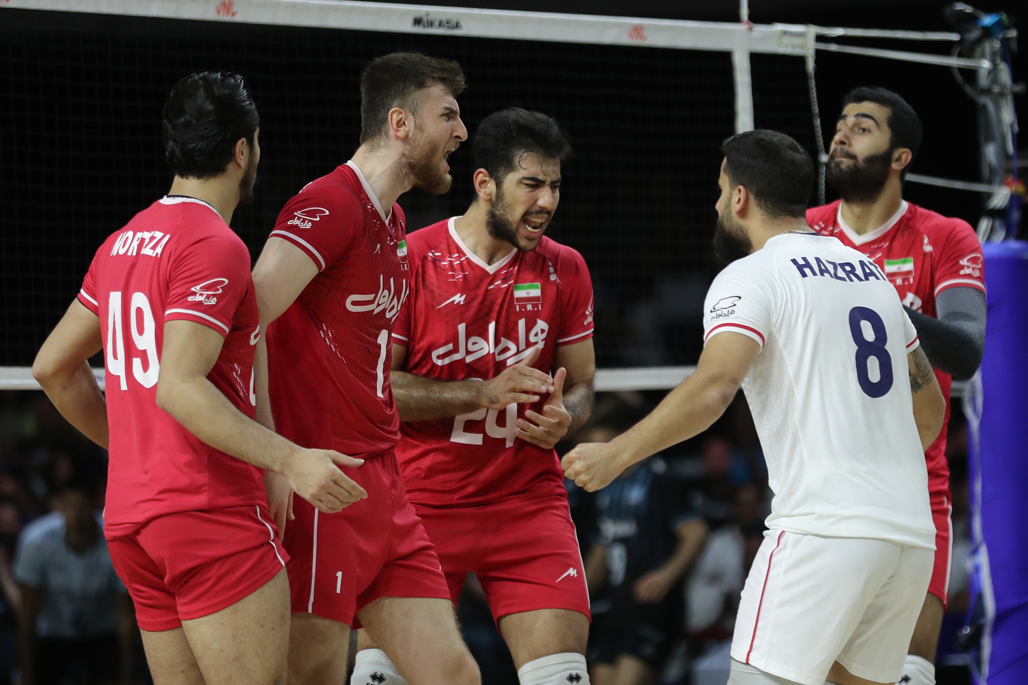 تحقیر زیر تور والیبال/ لشکر ناکام، از هم پاشیده و بی ستاره؛ بدترین تیم تاریخ!