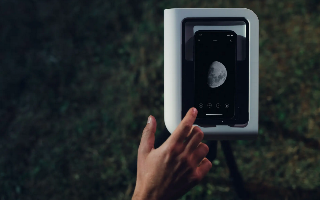 ابزار جدیدی که گوشی هوشمندتان را تبدیل به تلسکوپ میکند ابزار جدیدی که گوشی هوشمندتان را تبدیل به تلسکوپ میکند