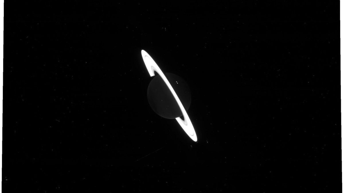 ثبت تصاویر دقیق از سیاره زحل با تلسکوپ «جیمزوب»