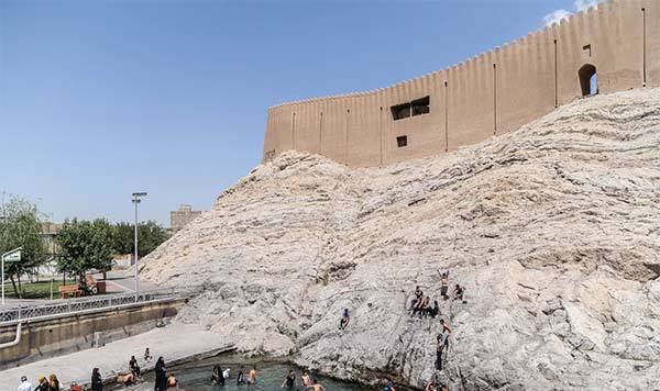 بررسی مسدودشدن آب «چشمهعلی» شهرری از دیدگاه علمی/ افزایش احتمال وقوع فروچاله بررسی مسدودشدن آب «چشمهعلی» شهرری از دیدگاه علمی/ افزایش احتمال وقوع فروچاله