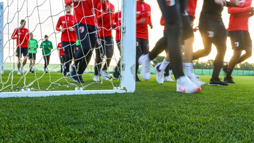 آغاز زندگی تمرینی ژرمنها از ۲ روز دیگر؛ بایرن مونیخ دیرتر میآید، اما به انتقام از گواردیولا میاندیشد آغاز زندگی تمرینی ژرمنها از ۲ روز دیگر؛ بایرن مونیخ دیرتر میآید، اما به انتقام از گواردیولا میاندیشد