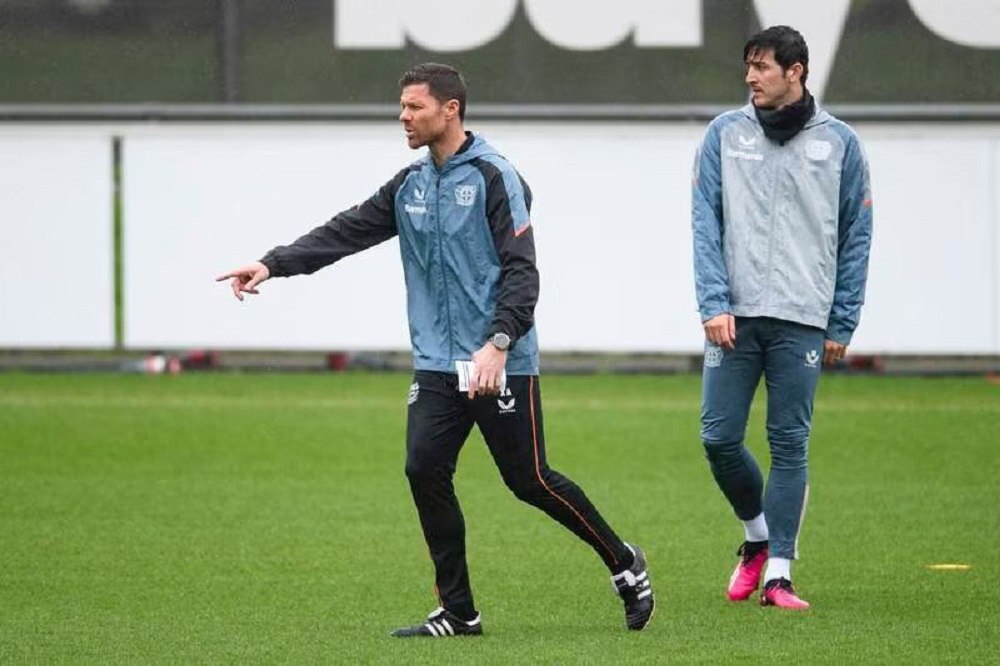 آغاز زندگی تمرینی ژرمنها از ۲ روز دیگر؛ بایرن مونیخ دیرتر میآید، اما به انتقام از گواردیولا میاندیشد آغاز زندگی تمرینی ژرمنها از ۲ روز دیگر؛ بایرن مونیخ دیرتر میآید، اما به انتقام از گواردیولا میاندیشد