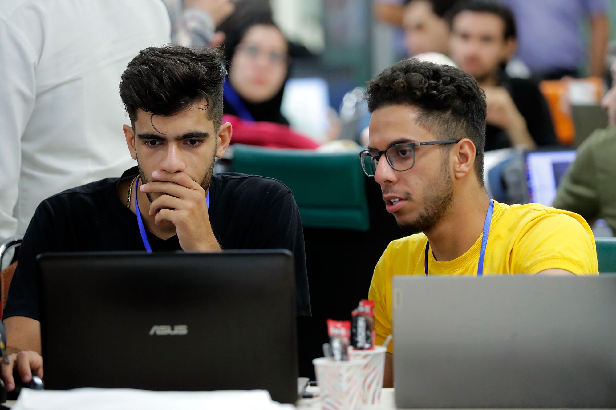 چالشهای برنامه نویسی در ایران چالشهای برنامه نویسی در ایران