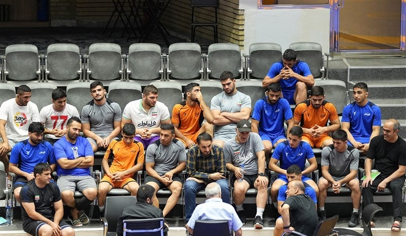 برزگر در اردوی تیم کشتی آزاد جوانان: اگر در دوران ما آنالیز وجود داشت، رنگ مدالهای من بهتر بود برزگر در اردوی تیم کشتی آزاد جوانان: اگر در دوران ما آنالیز وجود داشت، رنگ مدالهای من بهتر بود