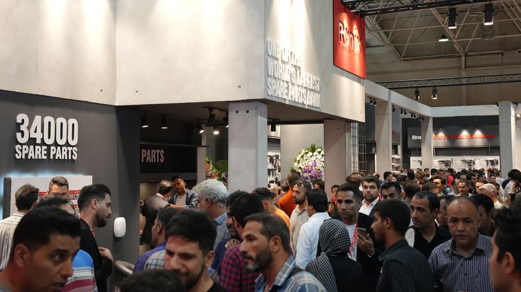 گفتگو با حمیدرضا رامخو، مدیر زنجیره تامین رونیکس در نمایشگاه صنعت ساختمان تهران گفتگو با حمیدرضا رامخو، مدیر زنجیره تامین رونیکس در نمایشگاه صنعت ساختمان تهران