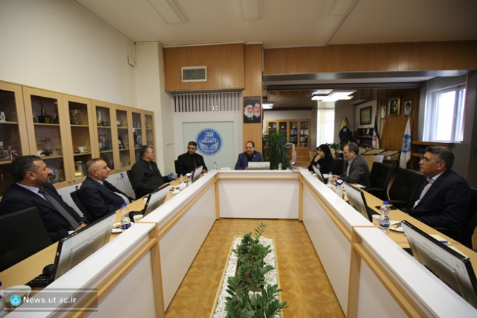 هر واحد دانشگاه تهران مسئول اجرایی تعامل با یک دانشگاه عراق میشود هر واحد دانشگاه تهران مسئول اجرایی تعامل با یک دانشگاه عراق میشود/ جزئیات برنامه دانشگاه تهران برای راهاندازی شعب خارج از کشور