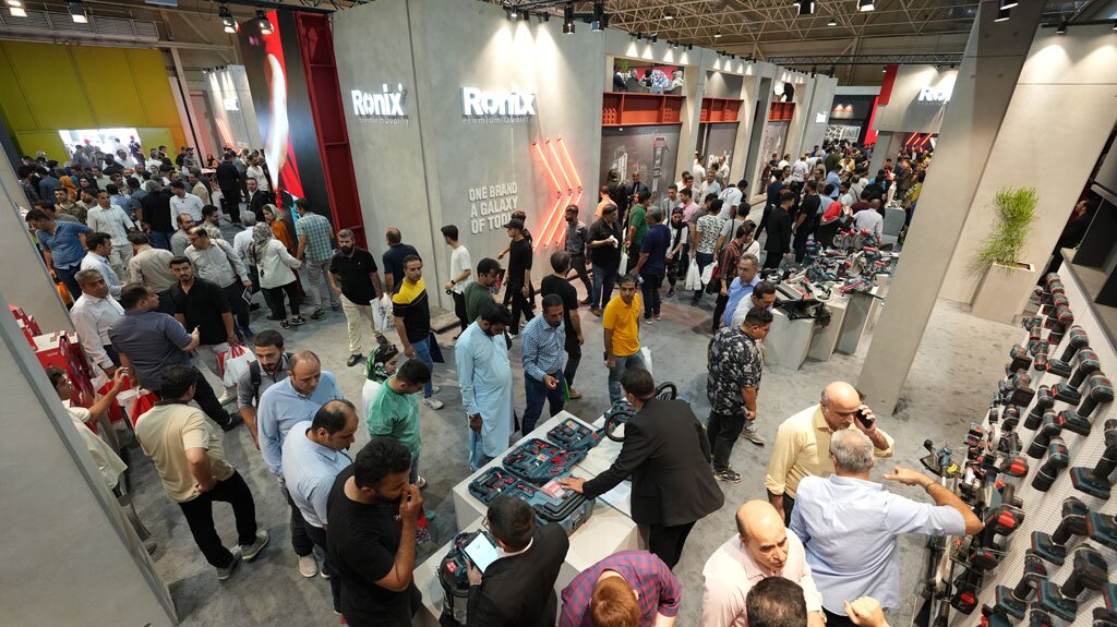 گفتوگو با محسن رامخو قائم مقام شرکت رونیکس درحاشیه برگزاری نمایشگاه صنعت ساختمان گفتوگو با محسن رامخو قائم مقام شرکت رونیکس درحاشیه برگزاری نمایشگاه صنعت ساختمان