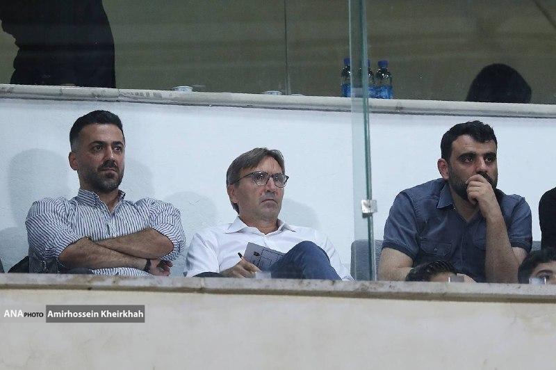 از حضور درویش تا دستیاران ژنرال در ورزشگاه آزادی+ تصاویر از حضور درویش تا دستیاران ژنرال در ورزشگاه آزادی+ تصاویر