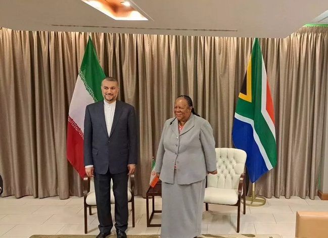 امضای یادداشت تفاهم پانزدهمین اجلاس کمیسیون مشترک اقتصادی ایران و آفریقای جنوبی امضای یادداشت تفاهم پانزدهمین اجلاس کمیسیون مشترک اقتصادی ایران و آفریقای جنوبی