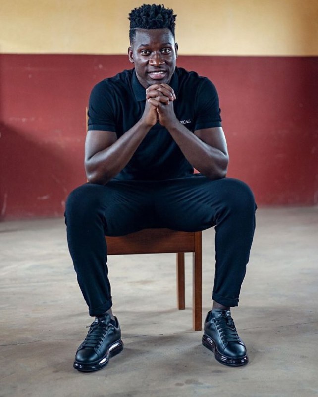 از بی مهری در بارسا تا دوپینگی بحثانگیز؛ وقتی دروازهبان منچستریونایتد «آقا برقی» کامرونی ها شد از بی مهری در بارسا تا دوپینگی بحثانگیز؛ وقتی دروازهبان منچستریونایتد «آقا برقی» کامرونی ها شد