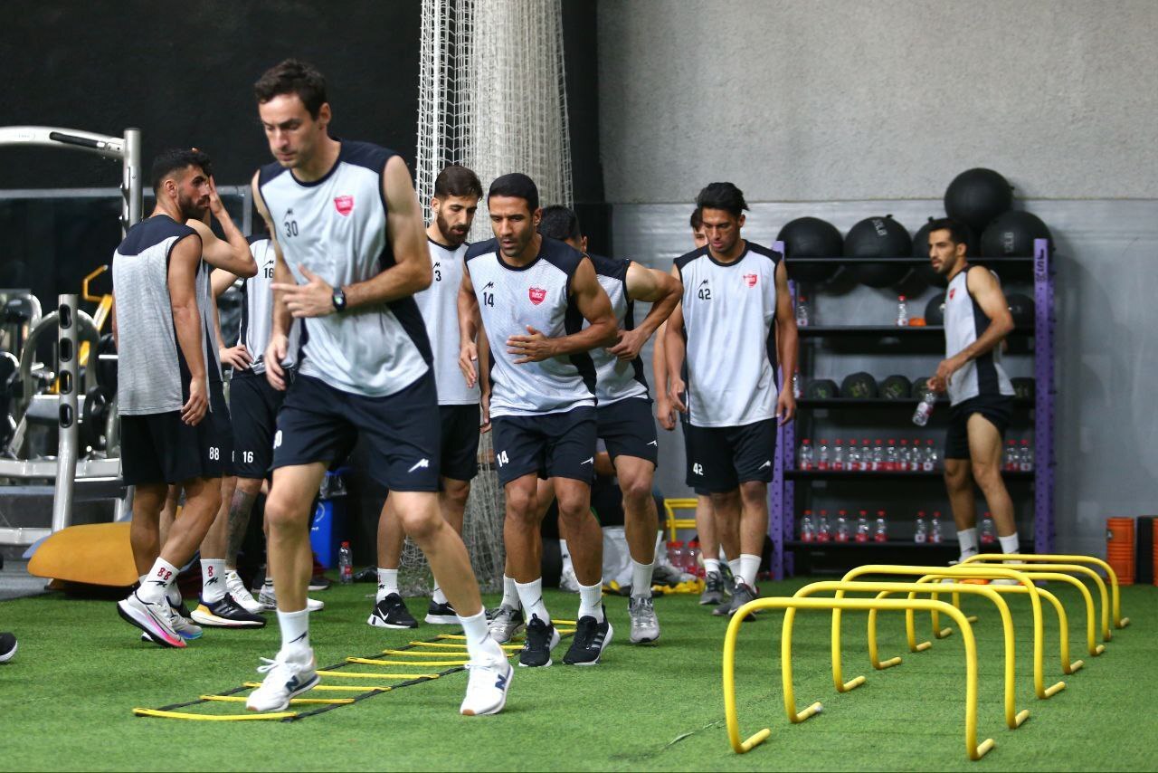 تمرین بدنسازی پرسپولیس در نوبت صبح