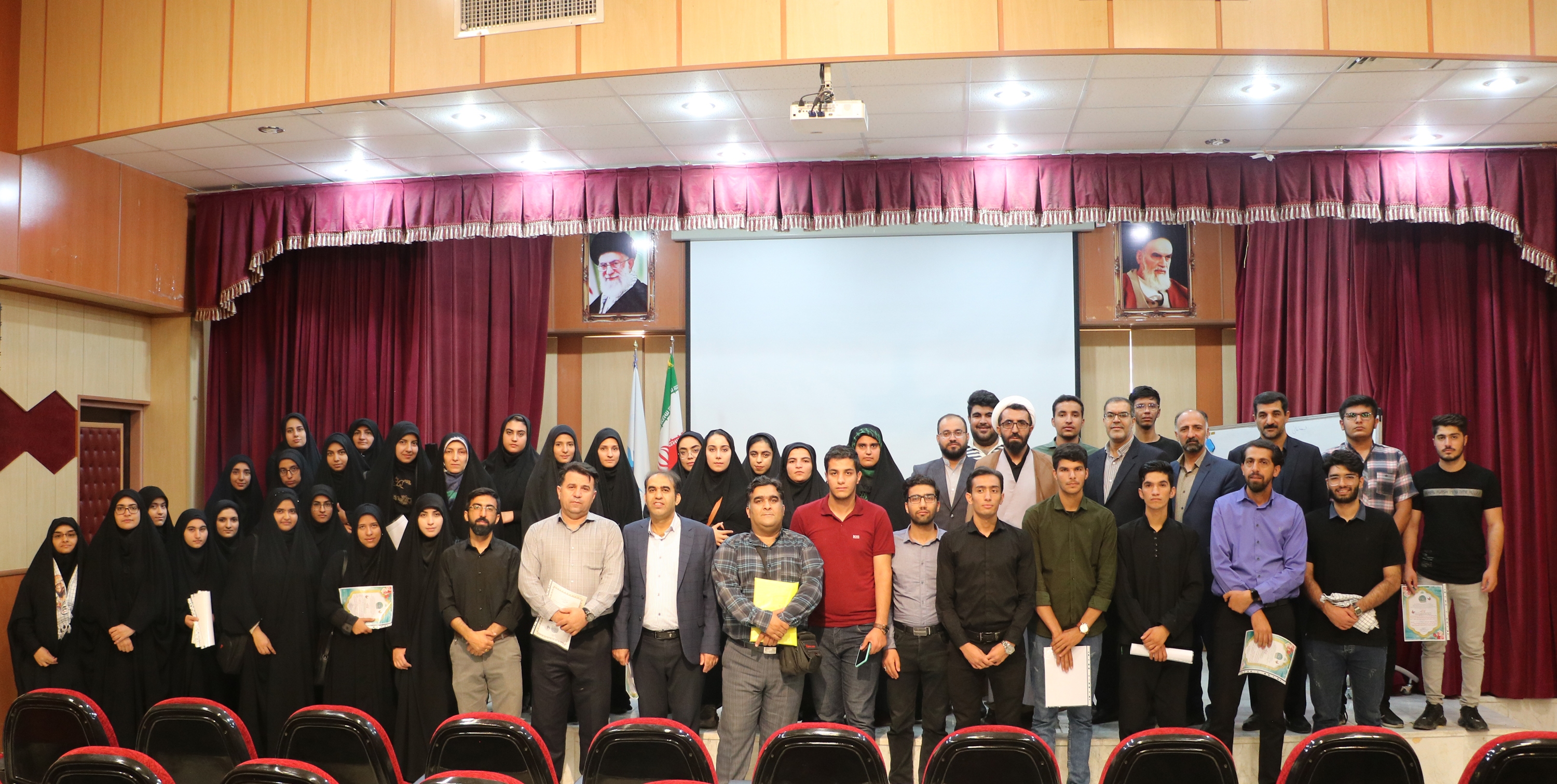 راهاندازی شبکه استادان جوان انقلابی در دانشگاه آزاد چهارمحال و بختیاری راهاندازی شبکه استادان جوان انقلابی در دانشگاه آزاد چهارمحال و بختیاری