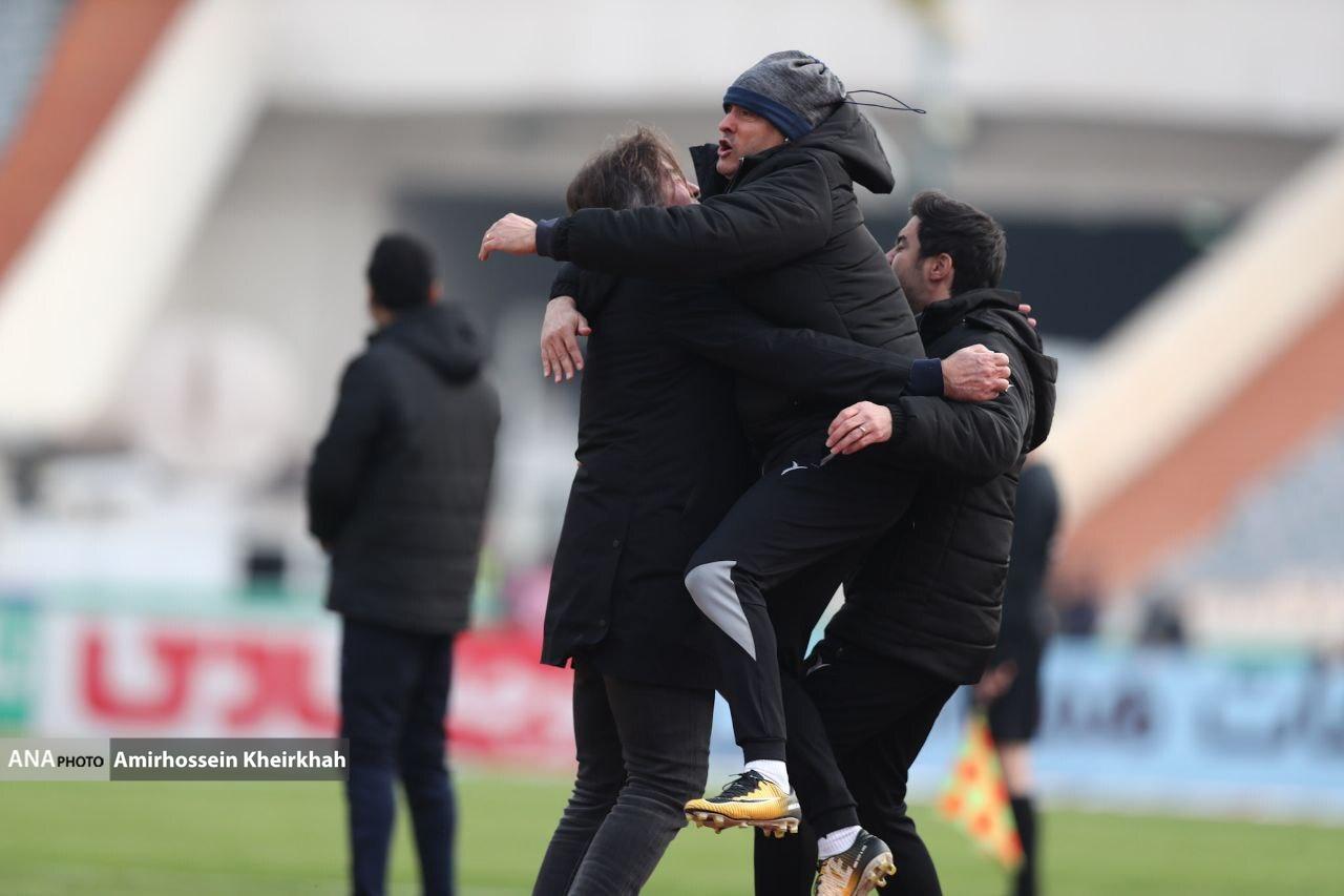 مرور اتفاقات آخرین تقابل استقلال و ملوان| از عصای دروازه‌بان مصدوم آبی‌پوشان تا اعتراض ‌های سرمربی انزلی‌چی‌ها+عکس