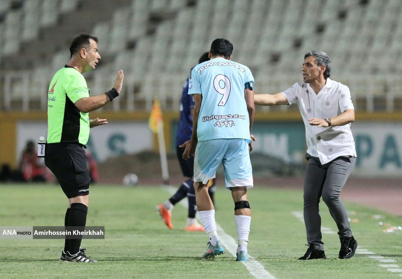 گزارش تصویری از دیدار پیکان و گل گهر در روز تقدیر از سامان فلاح و حضور 8 شاکی و هاشمیان در ورزشگاه! گزارش تصویری از دیدار پیکان و گل گهر در روز تقدیر از سامان فلاح و حضور 8 شاکی و هاشمیان در ورزشگاه!