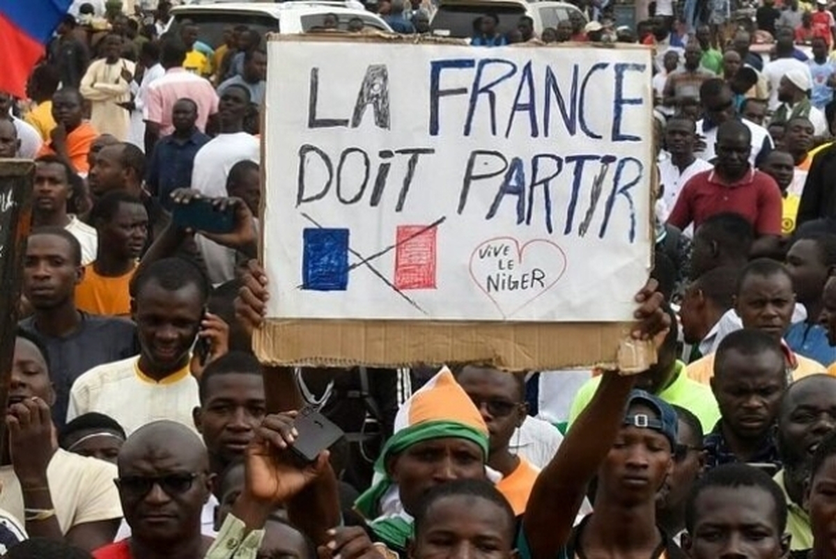 فرانسه: از نیجر بیرون نمی‌رویم  پاریس نگران دومینوی سقوط استعمارگران در قاره سیاه