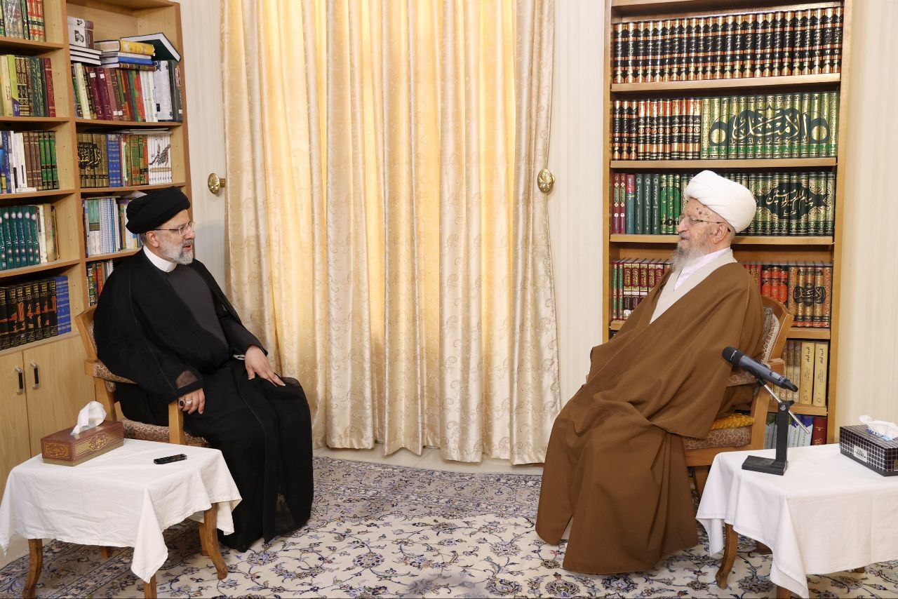 رئیسی: سفره مردم دغدغه همیشگی دولت است/ نوری همدانی: تلاش برای کاستن مشکلات اقتصادی بیشتر شود